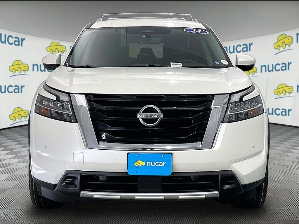Used 2024 Pearl White Tricoat Nissan SL image 2