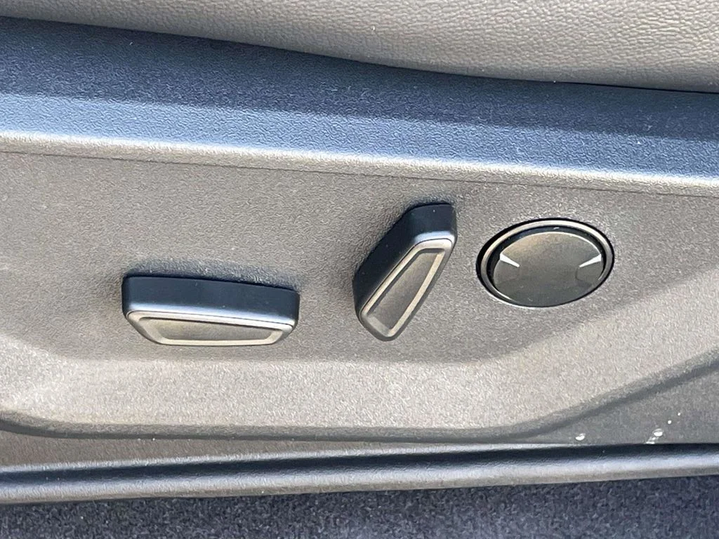 New 2026 Avalanche Ford Lariat® image 14