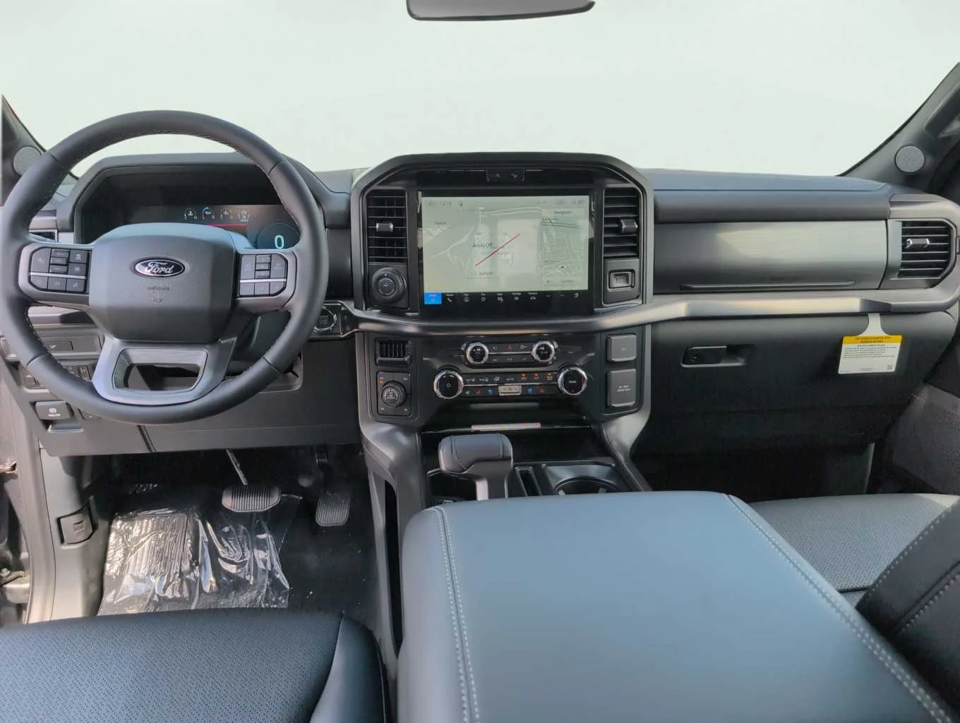 New 2026 Star White Metallic Tri-Coat Ford LARIAT image 10