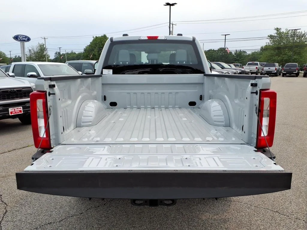 New 2026 Avalanche Ford XL image 7