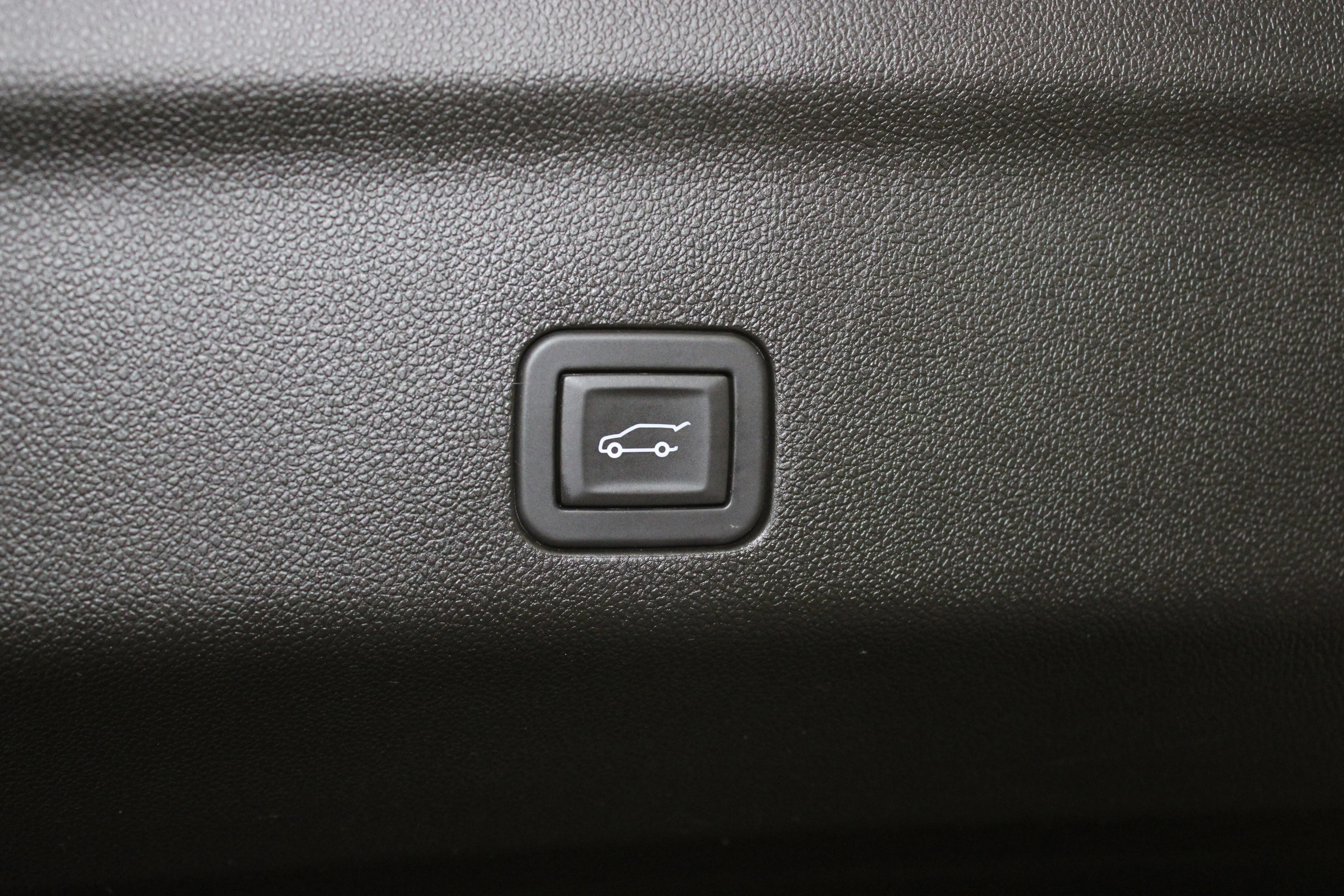 Used 2025 Onyx Black GMC AT4 image 15