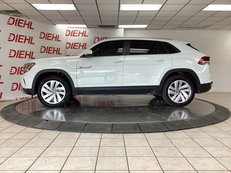 Used 2022 White Volkswagen 3.6L V6 SE w/Technology image 4