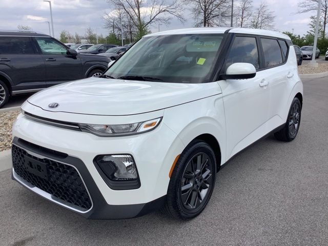2021 Kia Soul 2.0L S IVT's photo