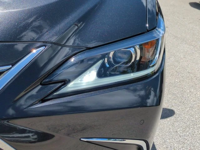 Certified Used 2025 Black Lexus 300h Luxury image 10