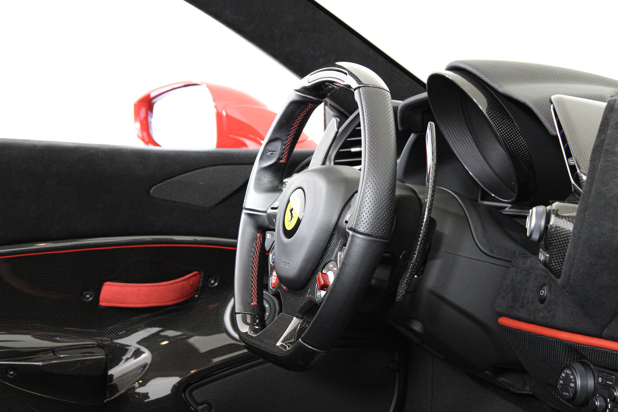 Certified Used 2019 Red Ferrari  image 34