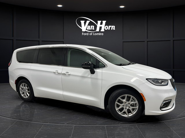 2024 Chrysler Pacifica