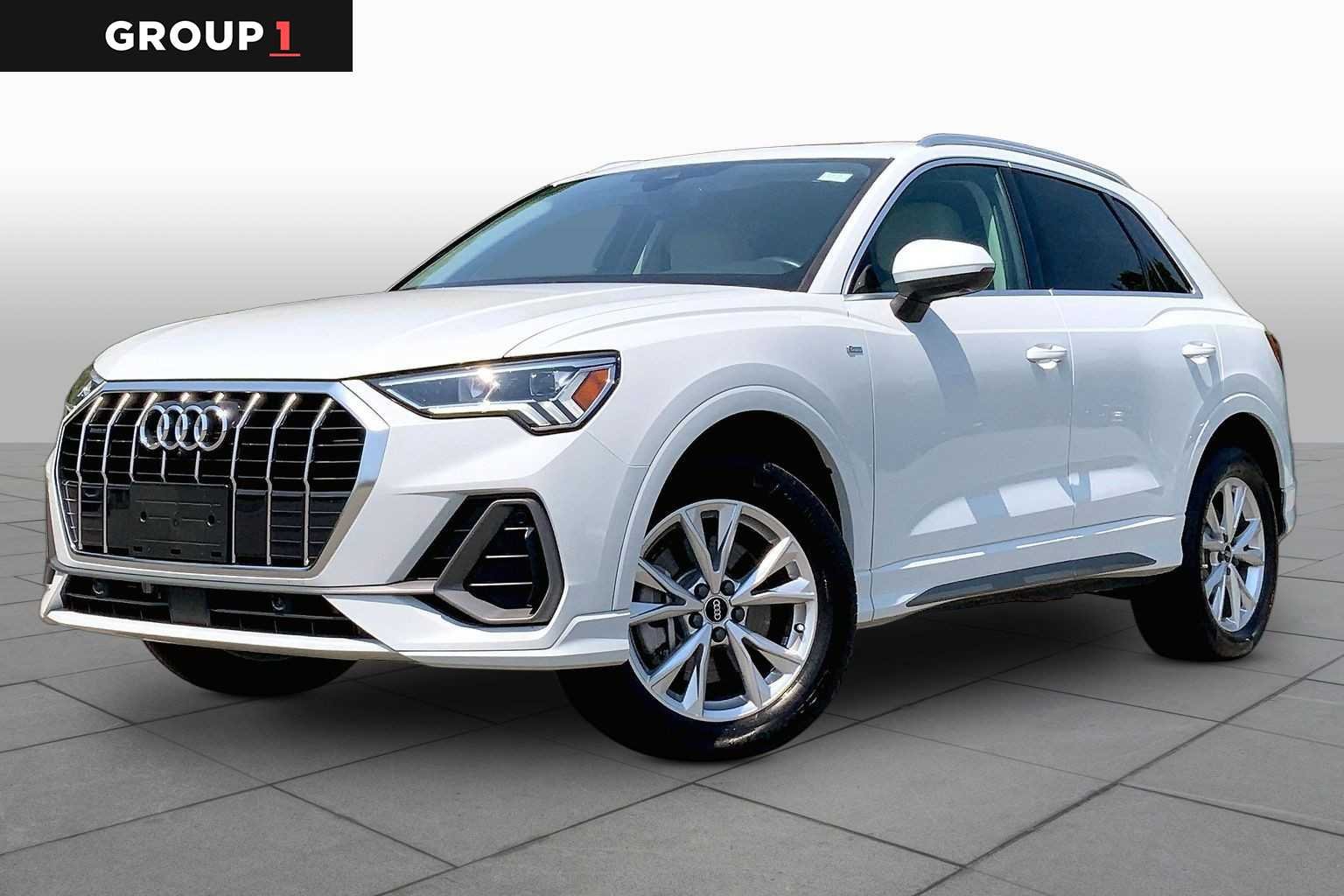 2024 Audi Q3 S line Premium Plus