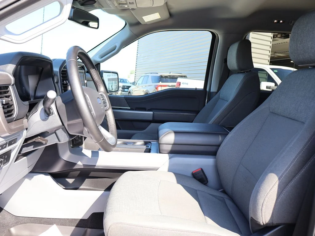 Used 2024 Avalanche Ford XLT image 23