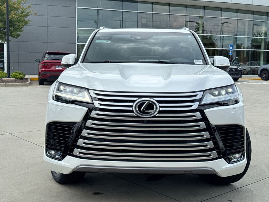 Used 2024 White Lexus 600 Luxury image 4