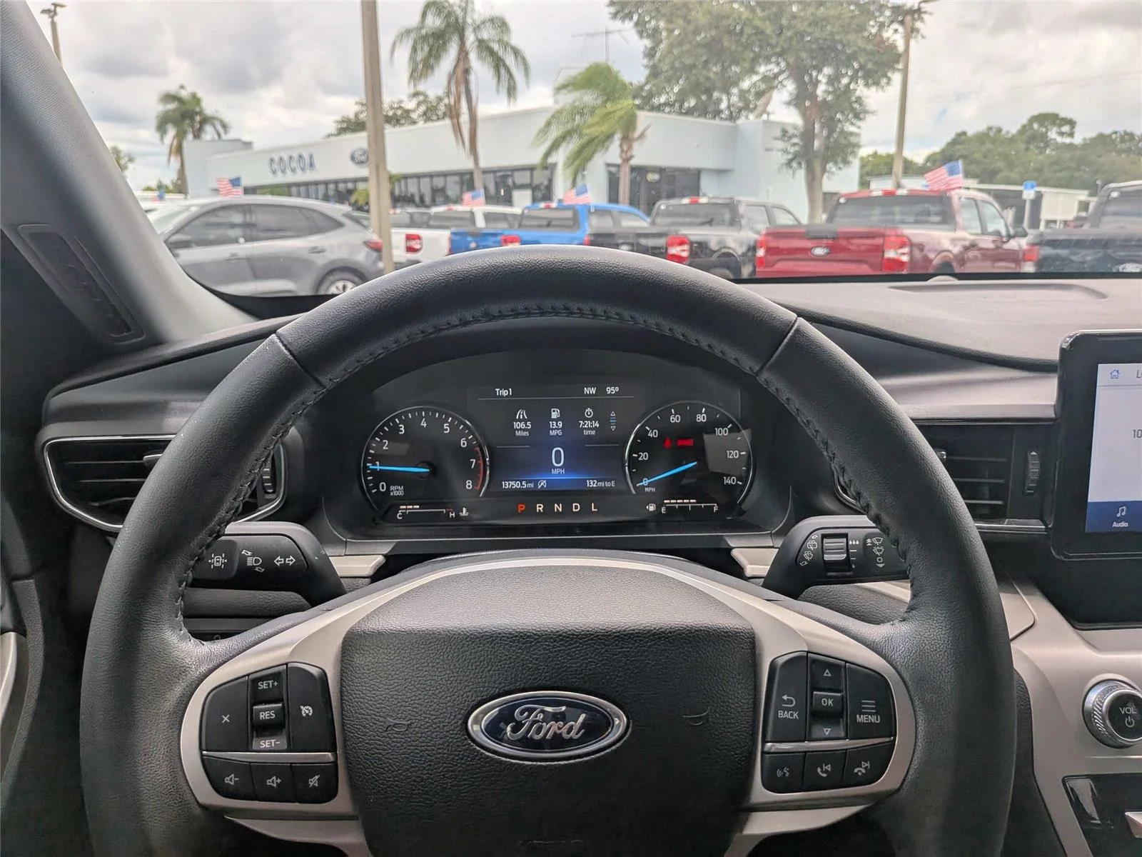 Used 2023  Ford XLT image 30