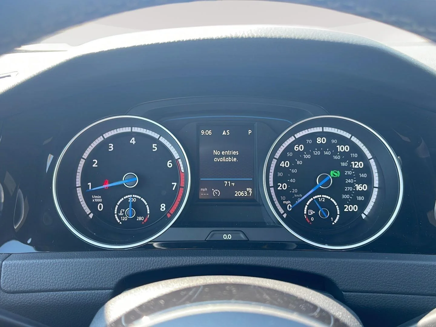 Used 2017  Volkswagen 4MOTION image 21