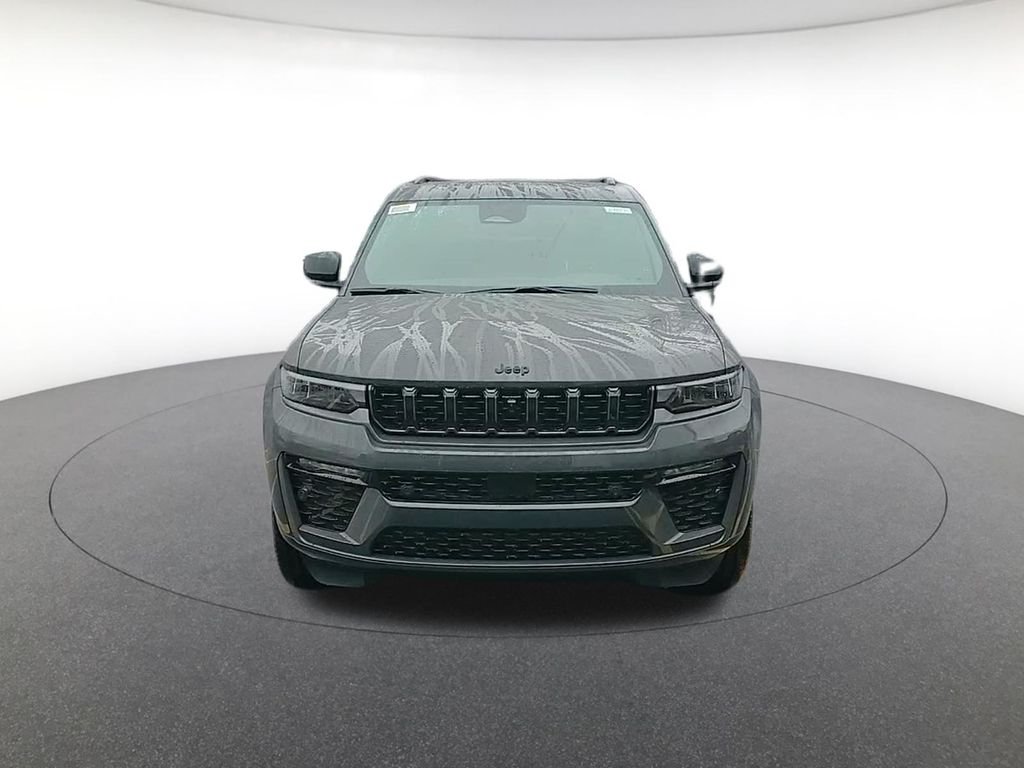 New 2026 Baltic Gray Metallic Clear-Coat Exterior Paint Jeep Limited image 2