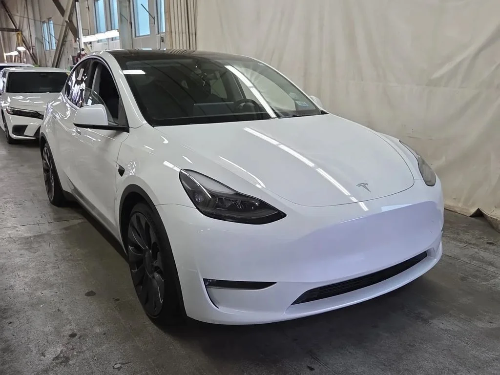 Used 2024 White Tesla Performance image 3