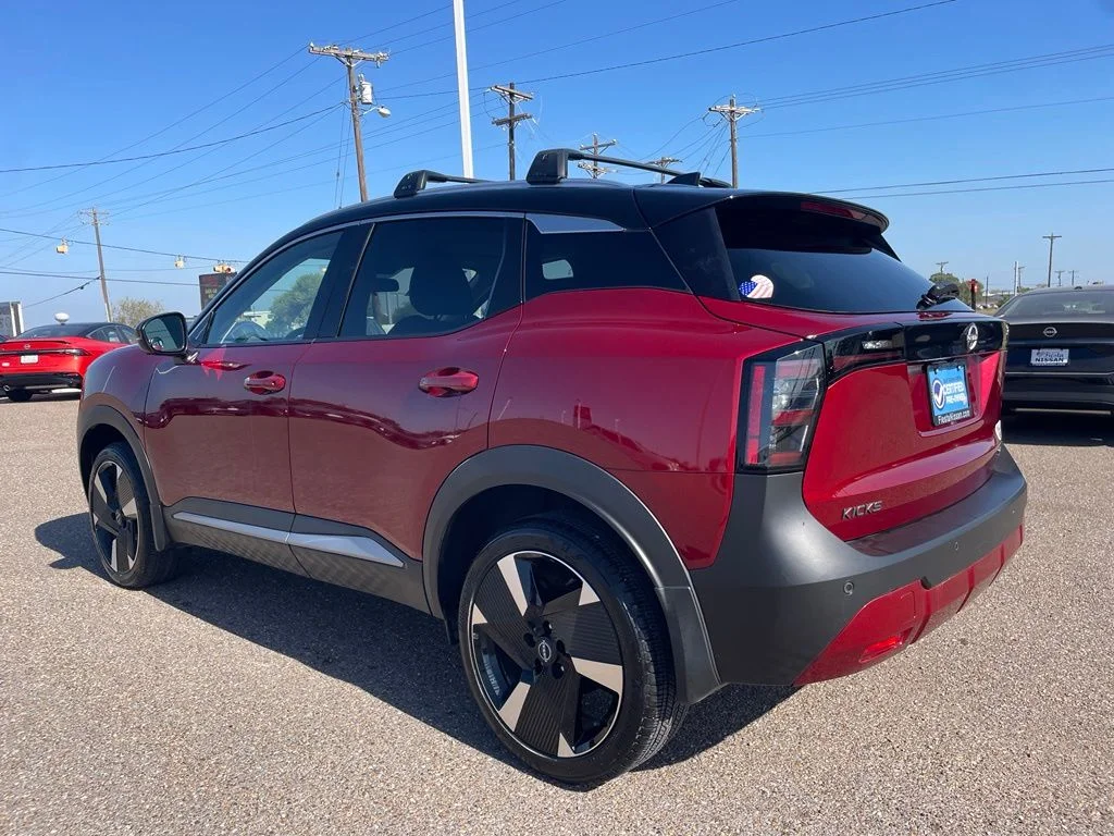Used 2025 Red Nissan SR image 5