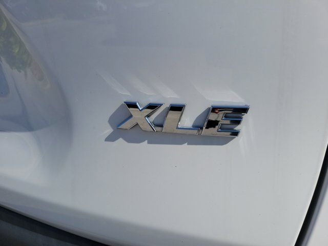 2020 Toyota RAV4 XLE - Photo 30