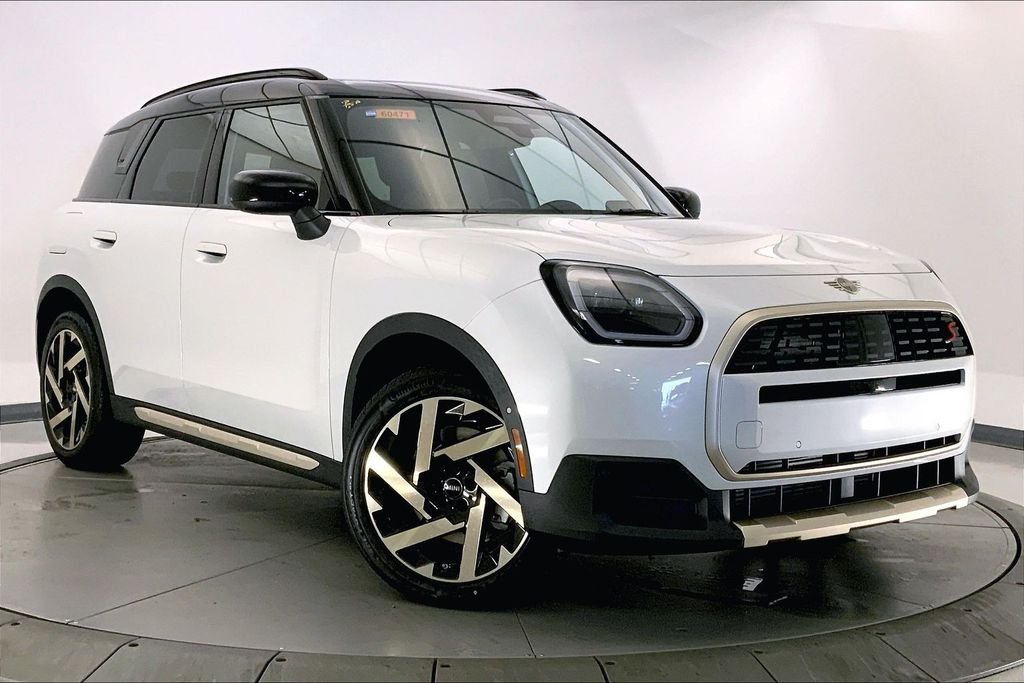 New 2027 Nanuq White Metallic MINI Iconic image 11