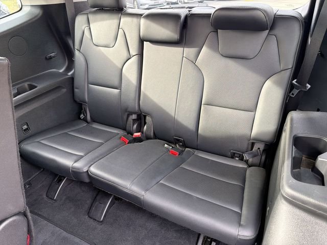 Used 2022 White Kia EX image 28