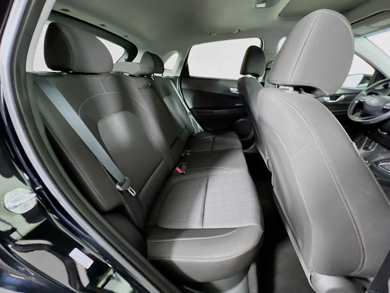 Used 2023 Abyss Black Pearl Hyundai SEL image 28