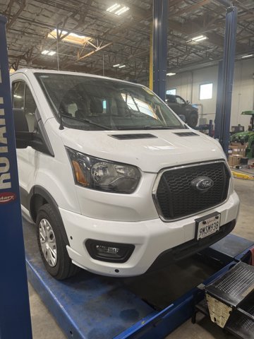 Used 2024 White Ford  image 3