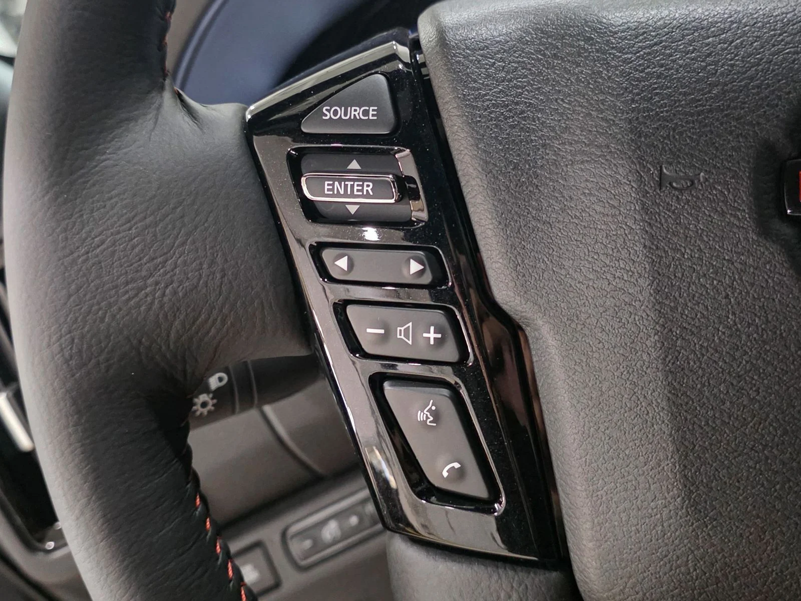 New 2026 Boulder Gray Pearl Nissan Crew Cab PRO-4X® image 35