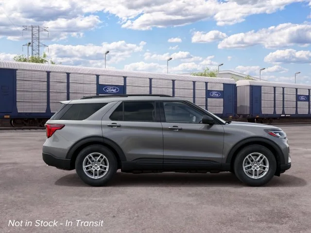 New 2027 Carbonized Gray Metallic Ford Active image 5