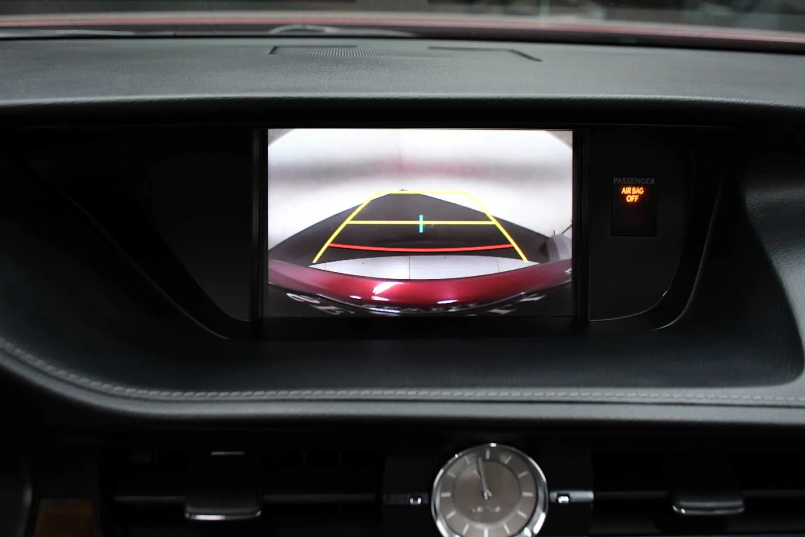 Used 2018 Matador Red Mica Lexus  image 21