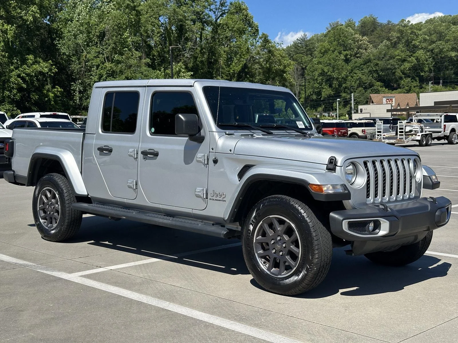 2023 Jeep Gladiator Overland's photo