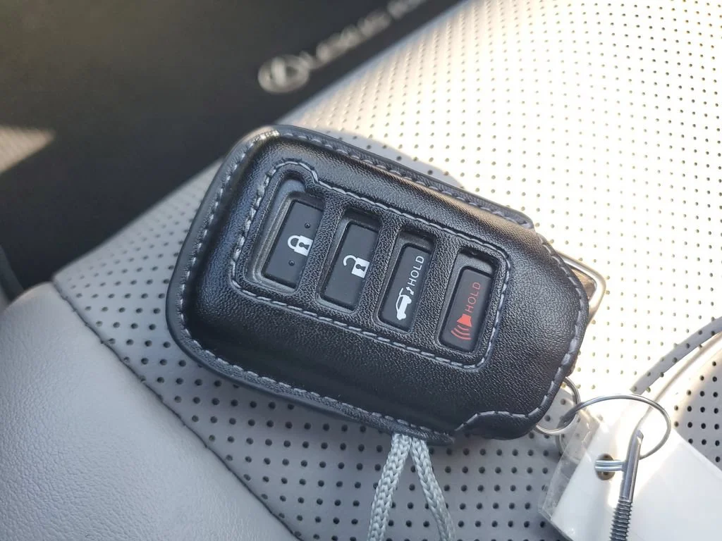 Used 2019 Silver Lexus RX 350 image 36