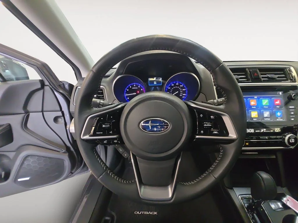 Used 2018 Gray Subaru 2.5i image 13