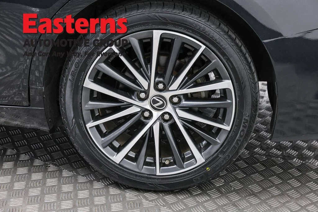 Used 2023 Black Lexus 350 image 35