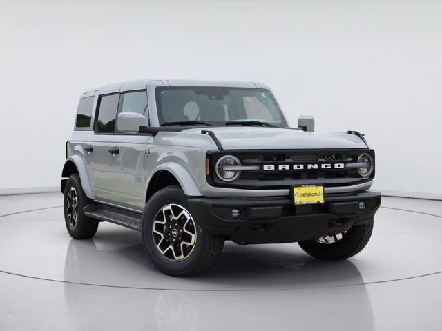 2026 Ford Bronco Outer Banks®