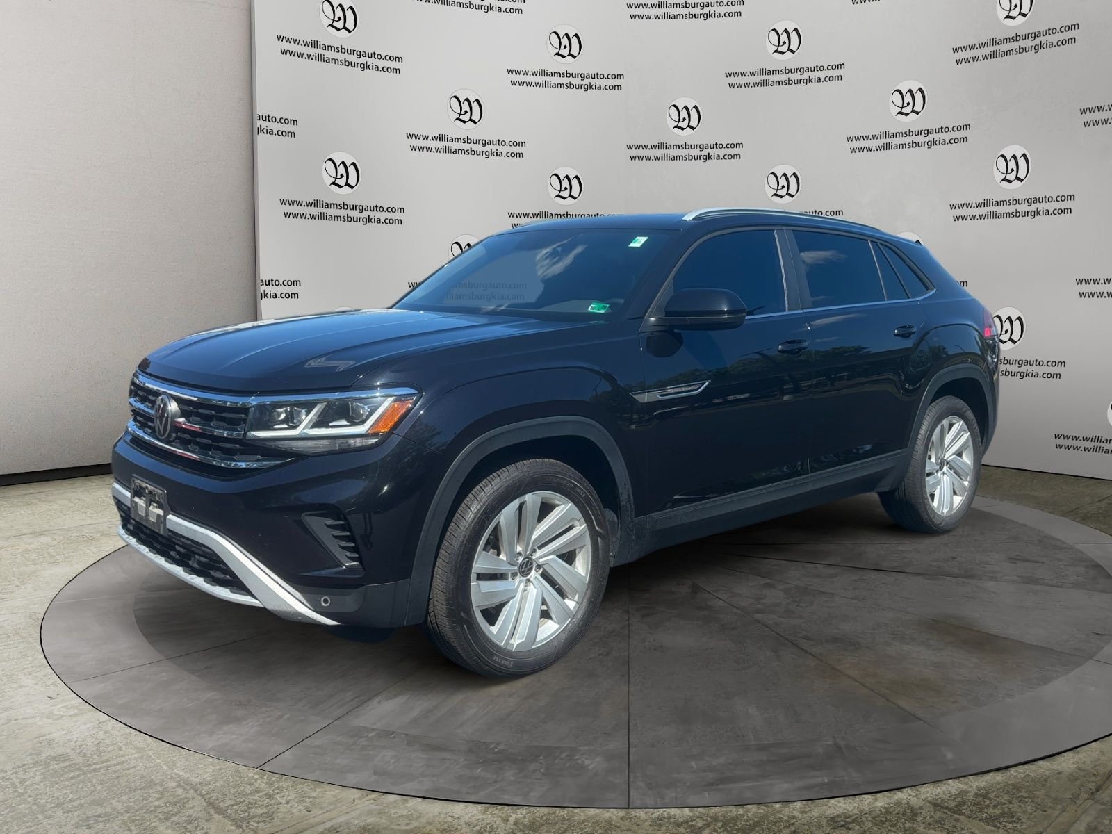 2022 Volkswagen Atlas Cross Sport SE w/Tech