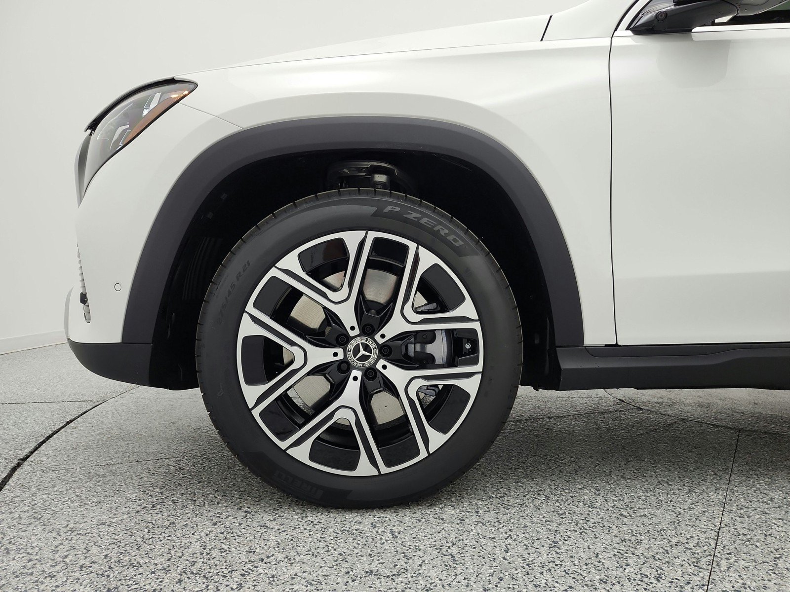 New 2027 Polar White Mercedes-Benz GLS 450 4MATIC® SUV image 34