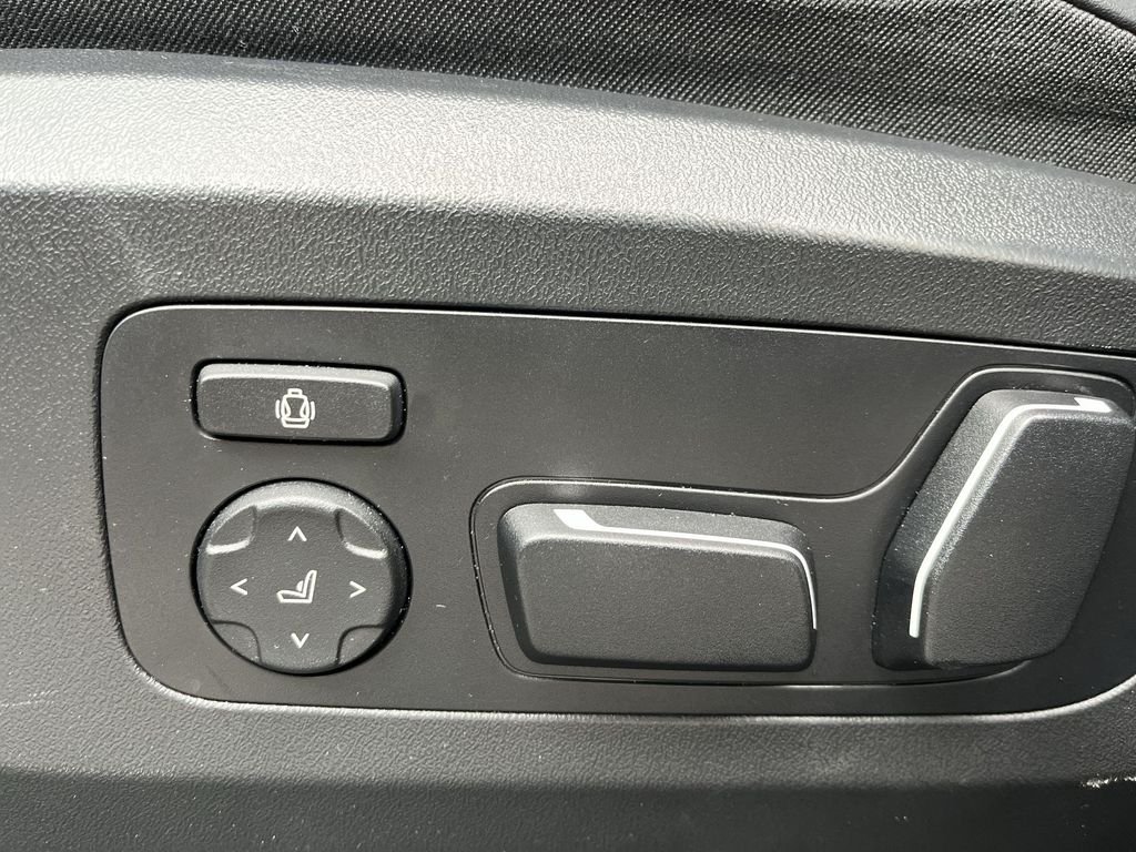 2025 BMW X3 30 - Photo 12