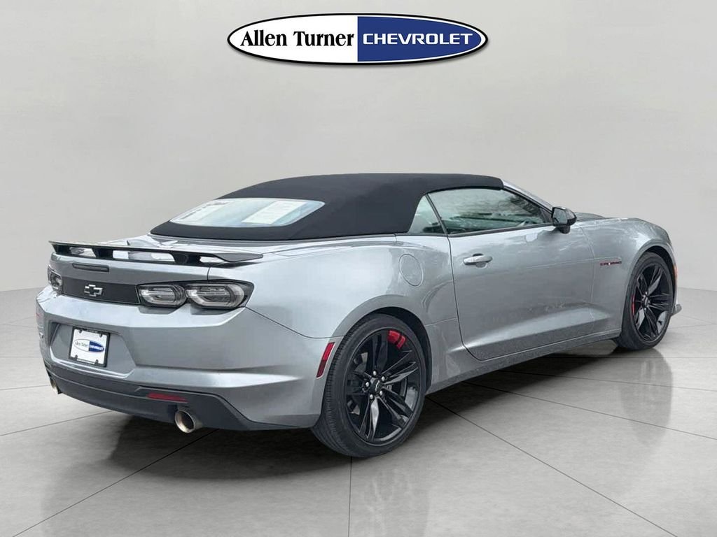 Used 2023 Gray Chevrolet 2LT image 4