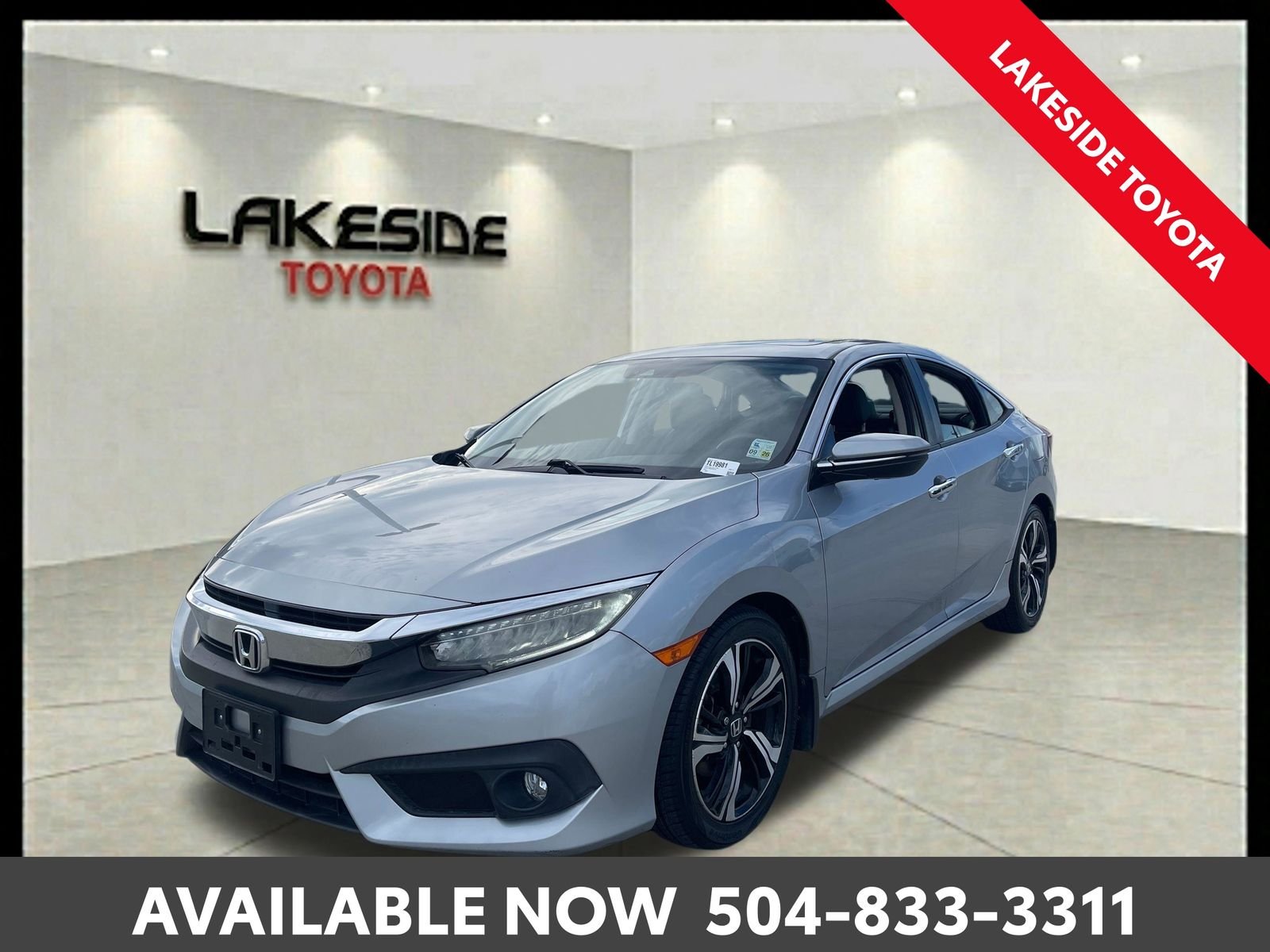 2016 Honda Civic Touring CVT's photo