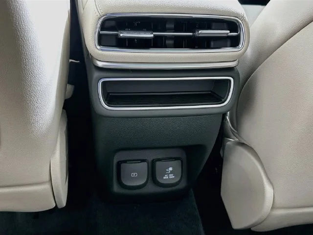 New 2027 Gray Genesis 2.5T Select image 13