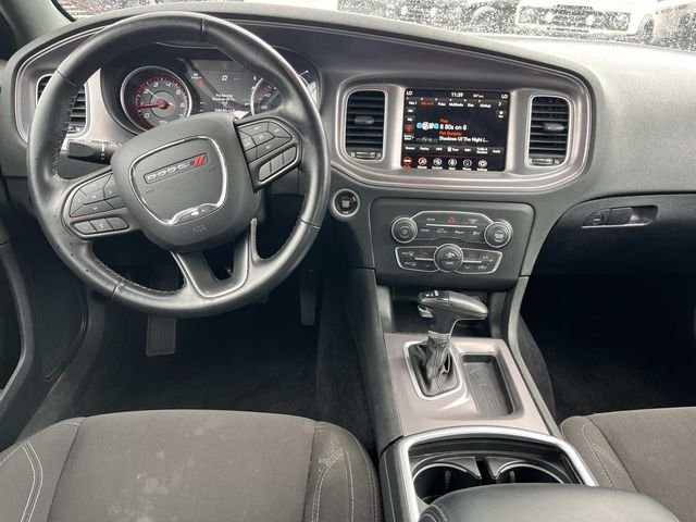 Used 2023 White Dodge SXT image 12