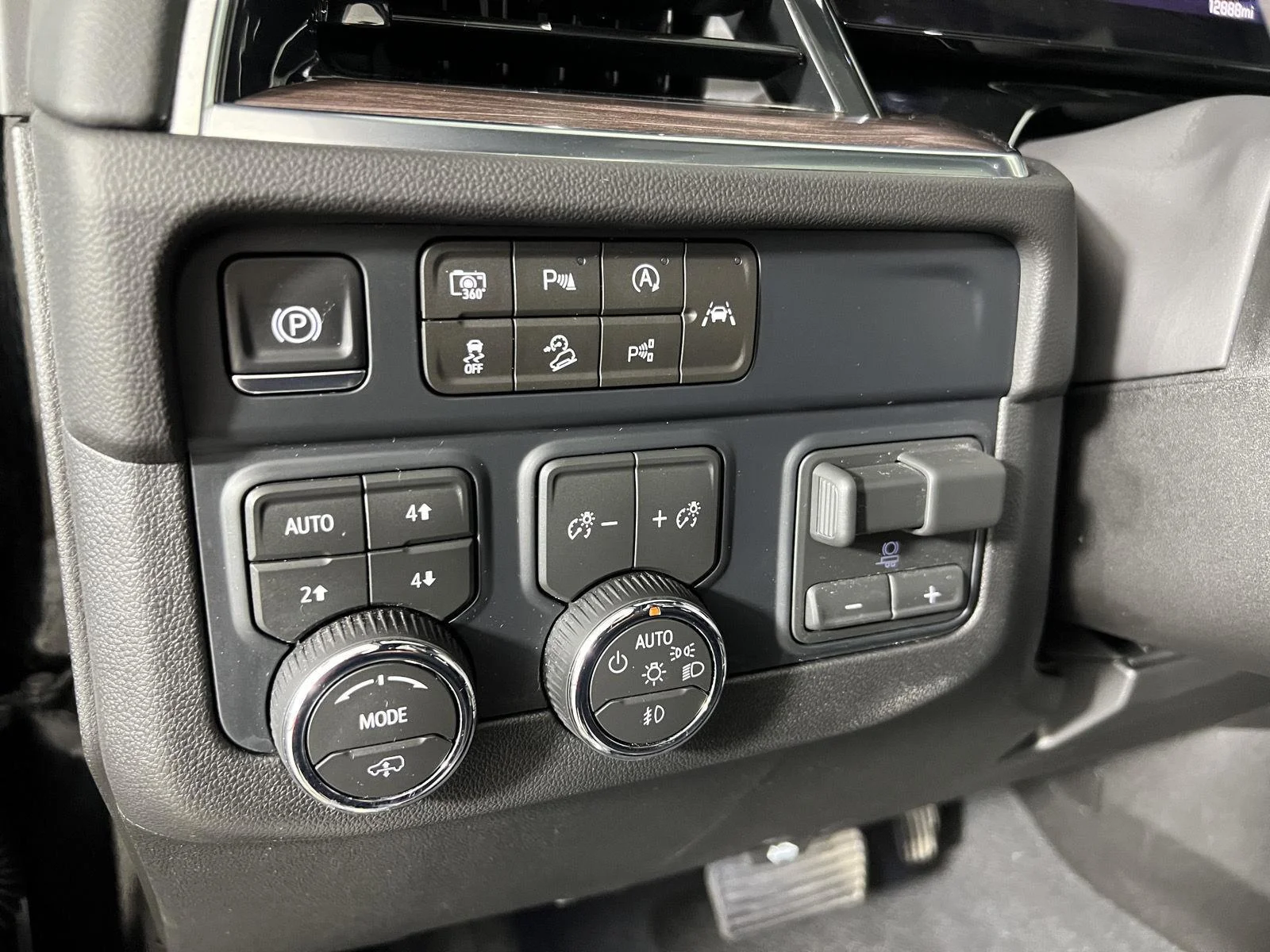 Used 2026 Black Chevrolet Z71 image 24