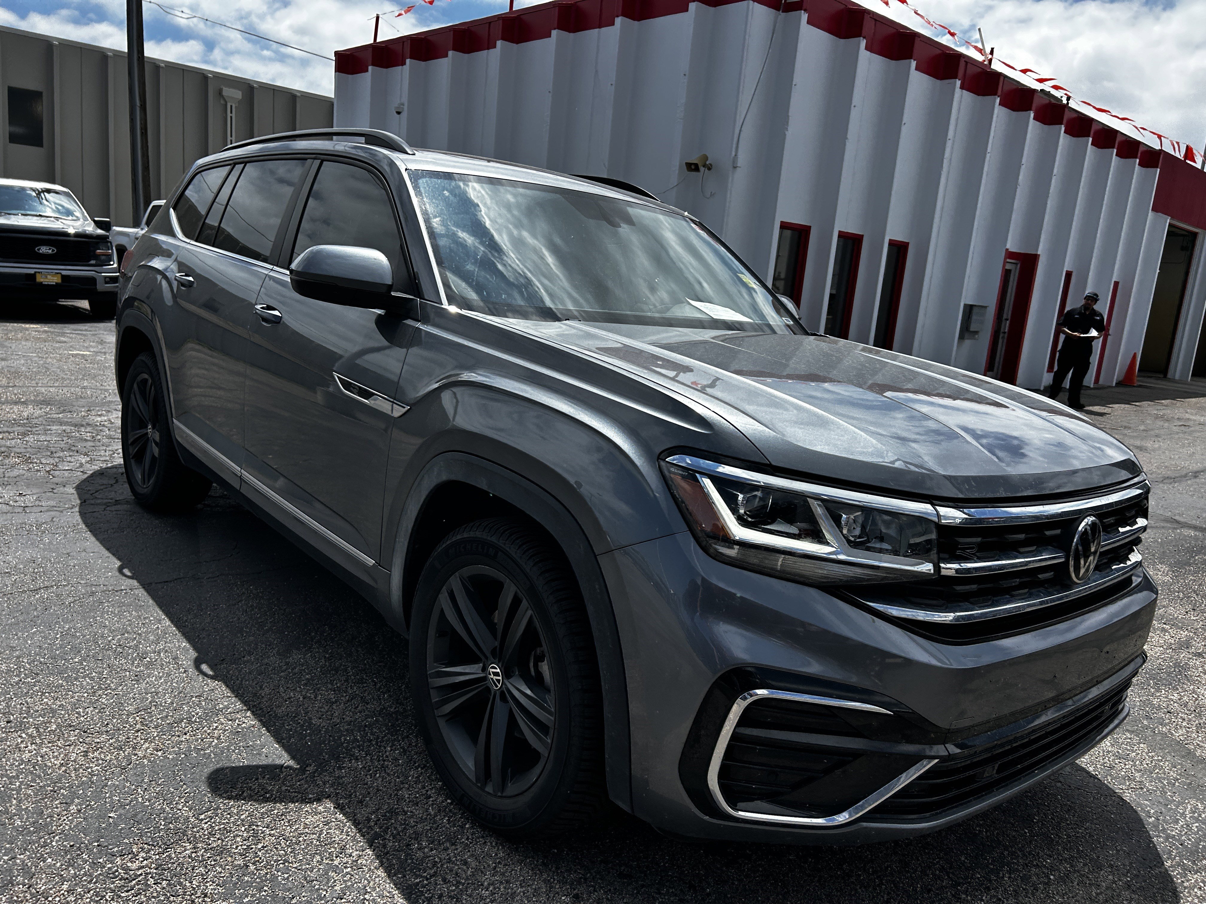 2021 Volkswagen Atlas SE w/Tech R-Line - Photo 7