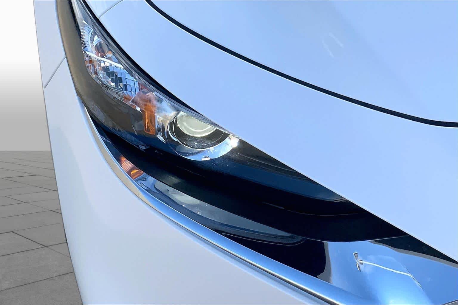 Certified Used 2026 Snowflake White Pearl Mica Mazda 2.5 S Preferred image 26