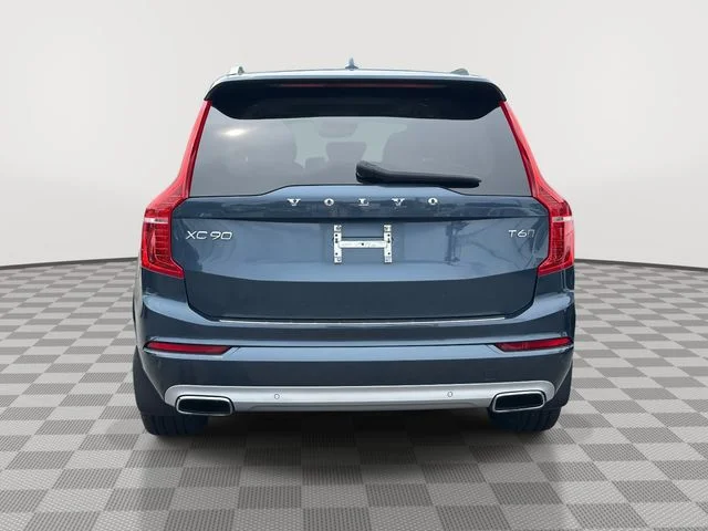 Used 2021 Blue Volvo T6 Momentum image 5
