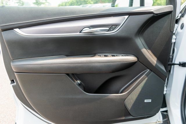 Used 2021 White Cadillac Luxury image 17