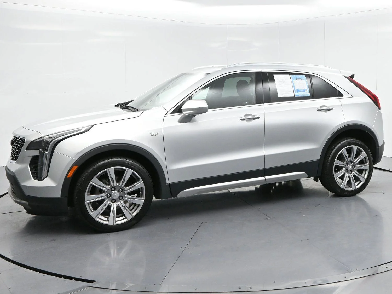 Used 2020 Radiant Silver Metallic Cadillac FWD Premium Luxury image 4