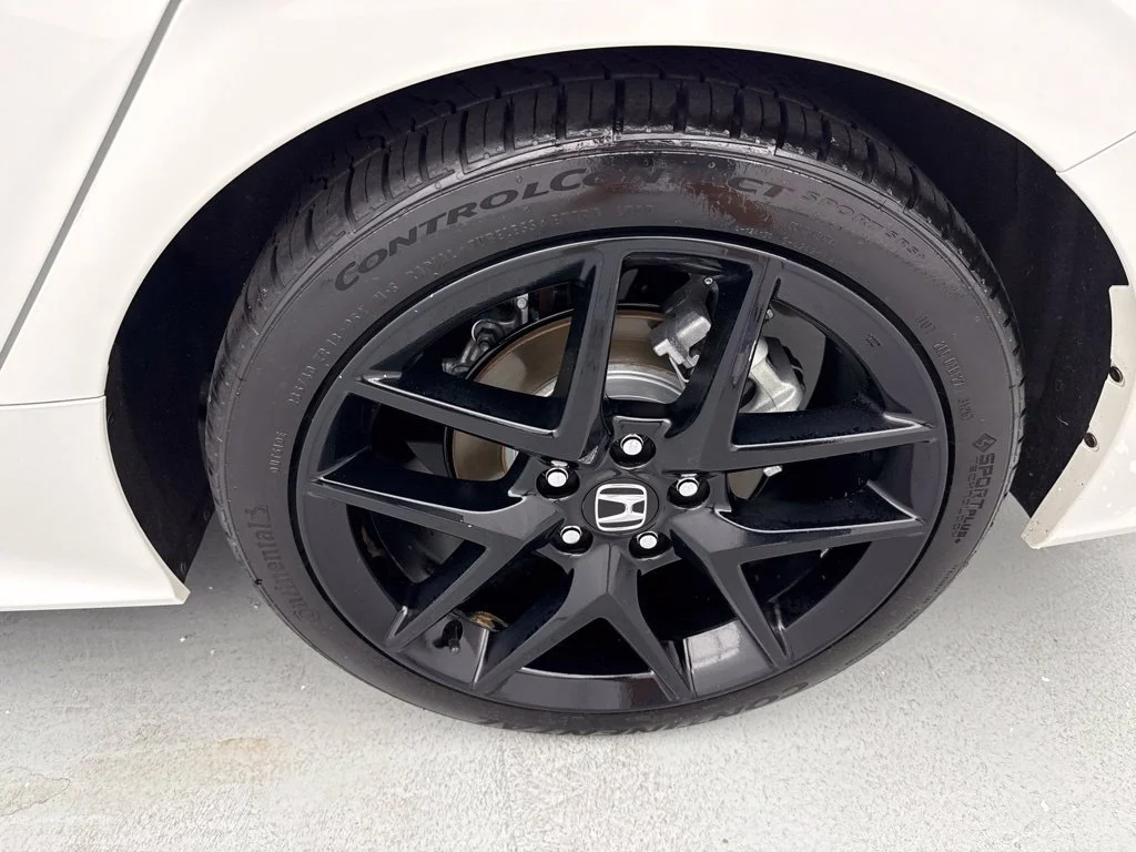 Used 2024 White Honda Base image 6
