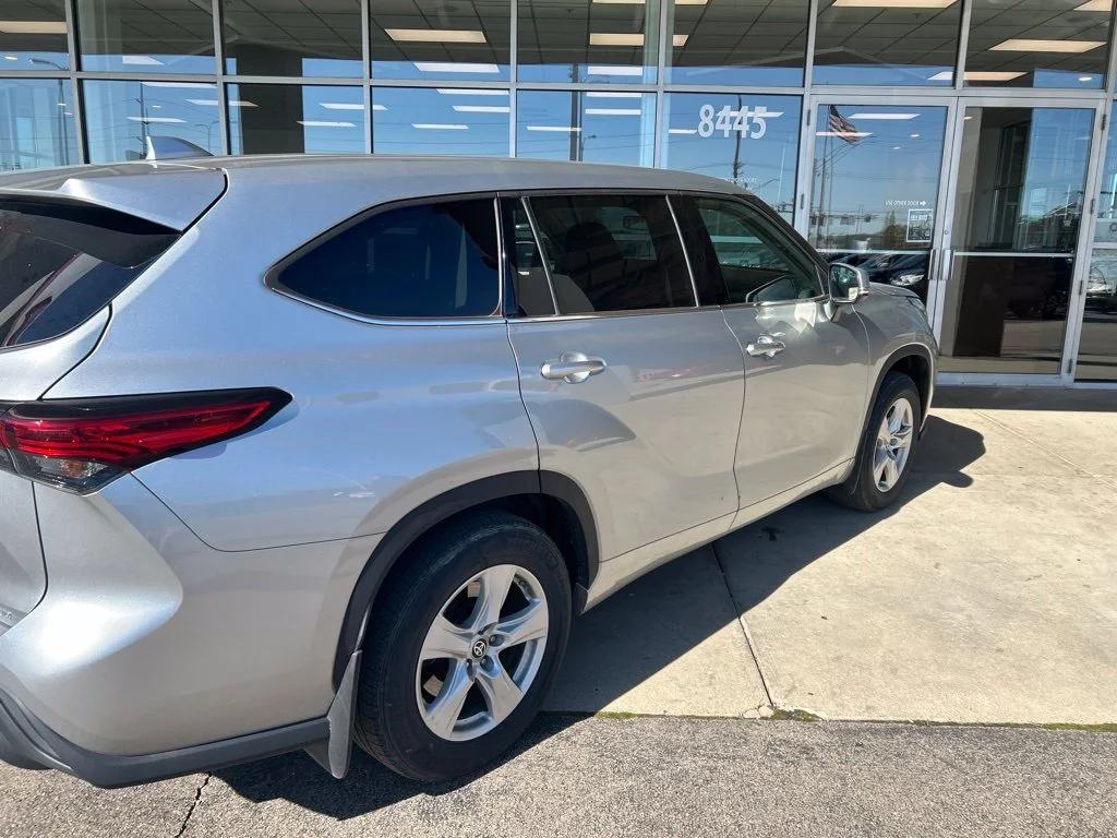 Certified Used 2021 Celestial Silver Metallic Toyota L image 6