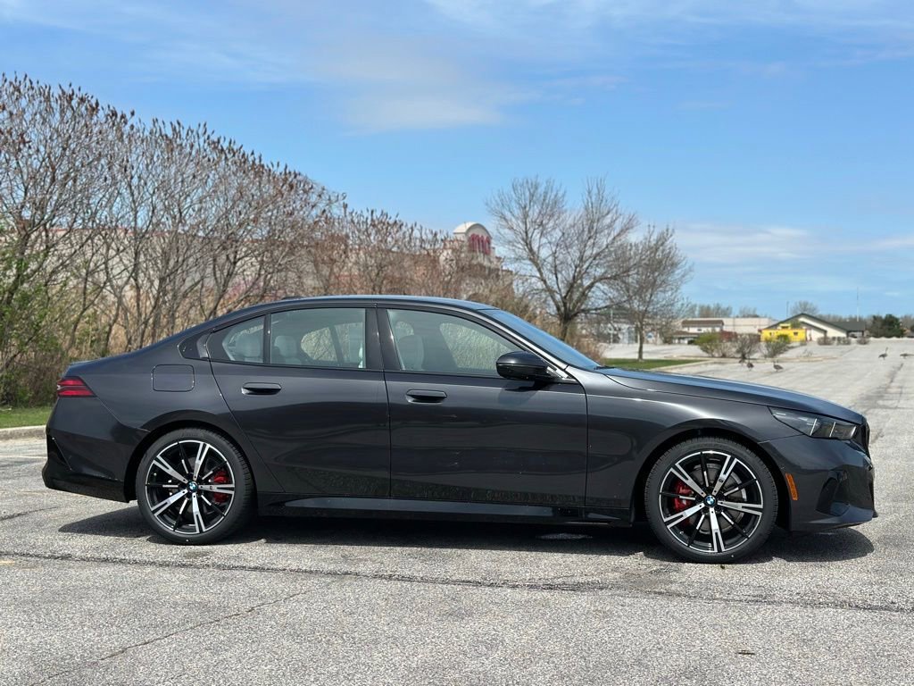 New 2026 Dark Graphite Metallic BMW 530i xDrive image 8