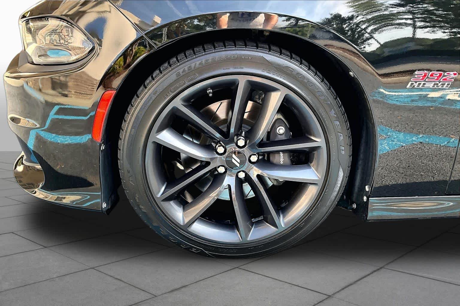 Used 2019 Pitch Black Clearcoat Dodge Scat Pack image 15