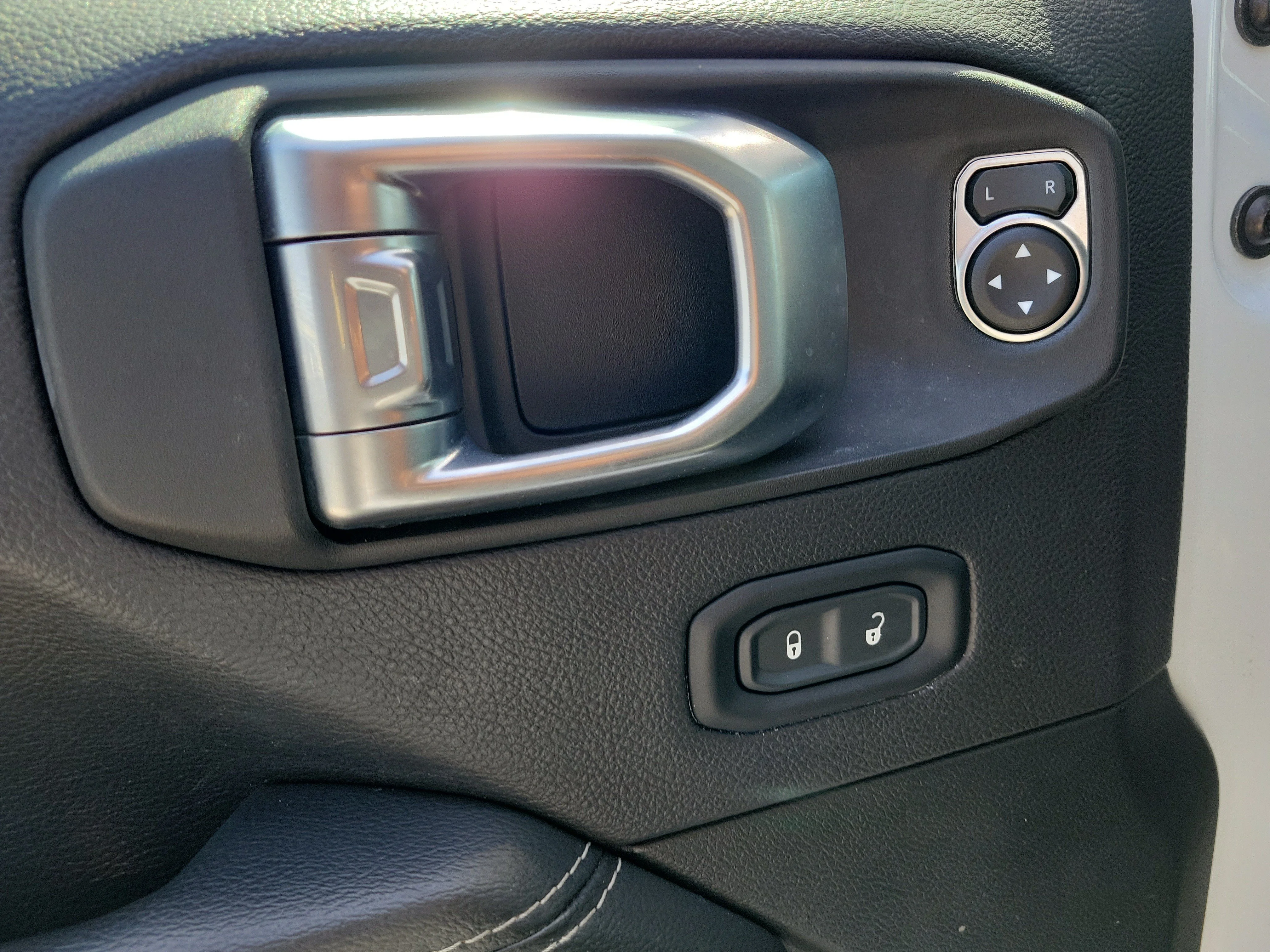 Used 2023 Bright White Clearcoat Jeep Sahara image 12
