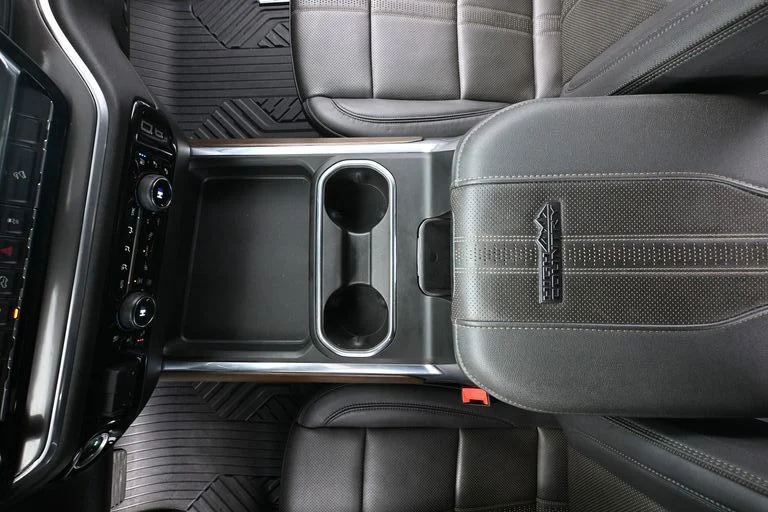 2024 Chevrolet Silverado 3500HD High Country - Photo 42